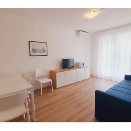 Delightful Lateral Sea View Flat * Lignano Sabbiadoro
